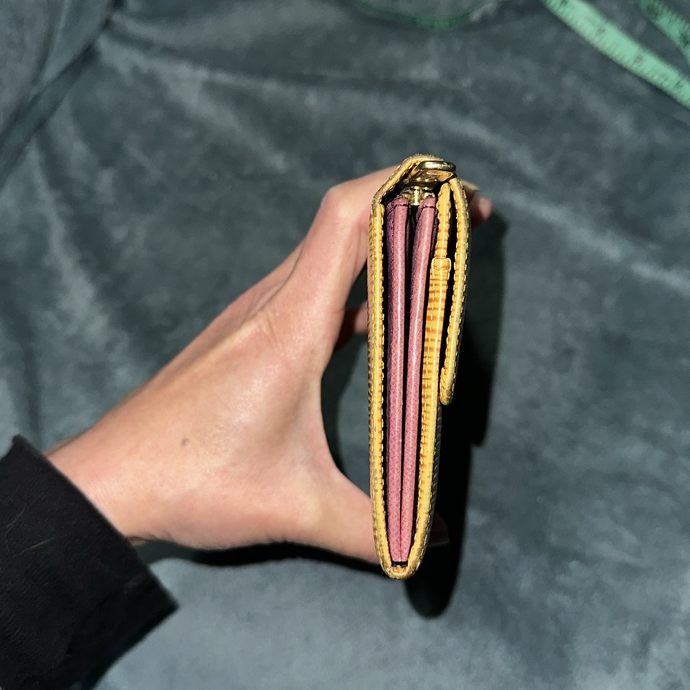 Louis Vuitton Yellow Epi leather long wallet - Picture 3 of 11